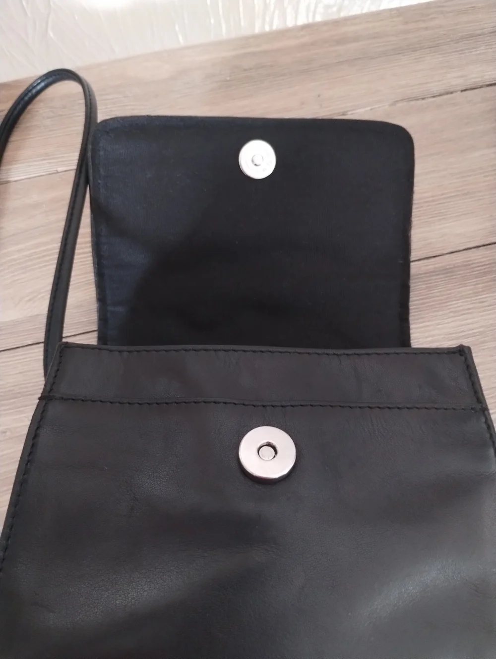 Fossil Black Leather Small Multi Organizer Crossbody Bag
